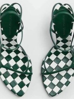 IN SEARCH OF!! Bottega Veneta Green and White Checkerboard Strappy Sandals. SZ39